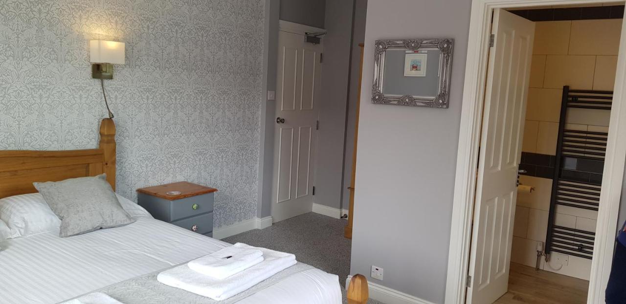 チャーマス Hensleigh House Bed & Breakfast エクステリア 写真