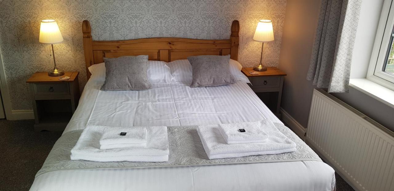 チャーマス Hensleigh House Bed & Breakfast エクステリア 写真